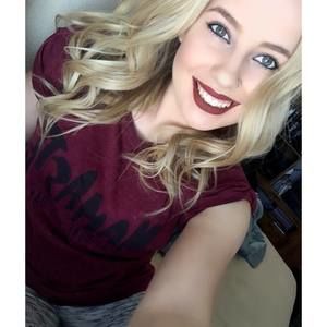 Meet your Posher, Chloe